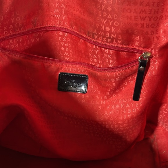 KATE SPADE BLACK PATENT LEATHER HEART TOTE BAG! - Picture 8 of 10